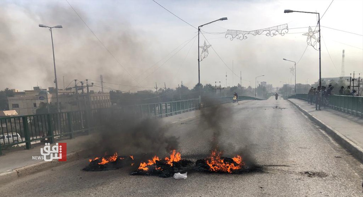 القوات الأمنية تستخدم الرصاص الحي لتفريق متظاهري الناصرية وسقوط جرحى (تحديث)
