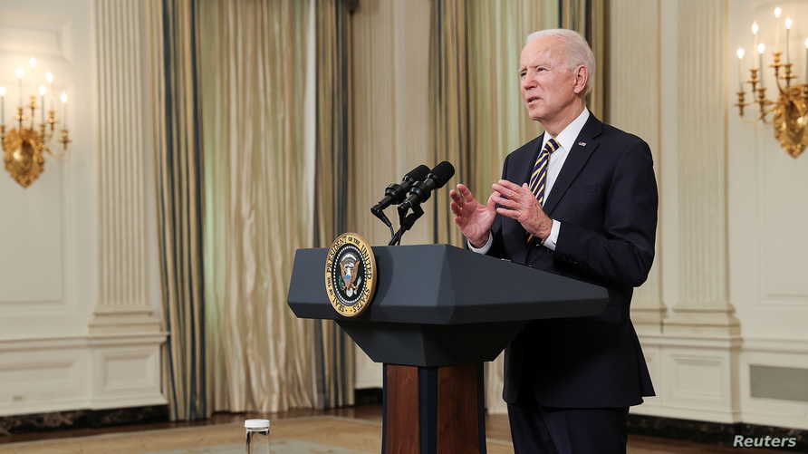 Biden: Ukraine invasion would bring decisive response