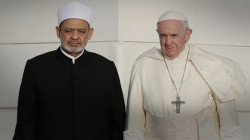 شيخ الأزهر يصف زيارة البابا فرنسيس إلى العراق بالشجاعة