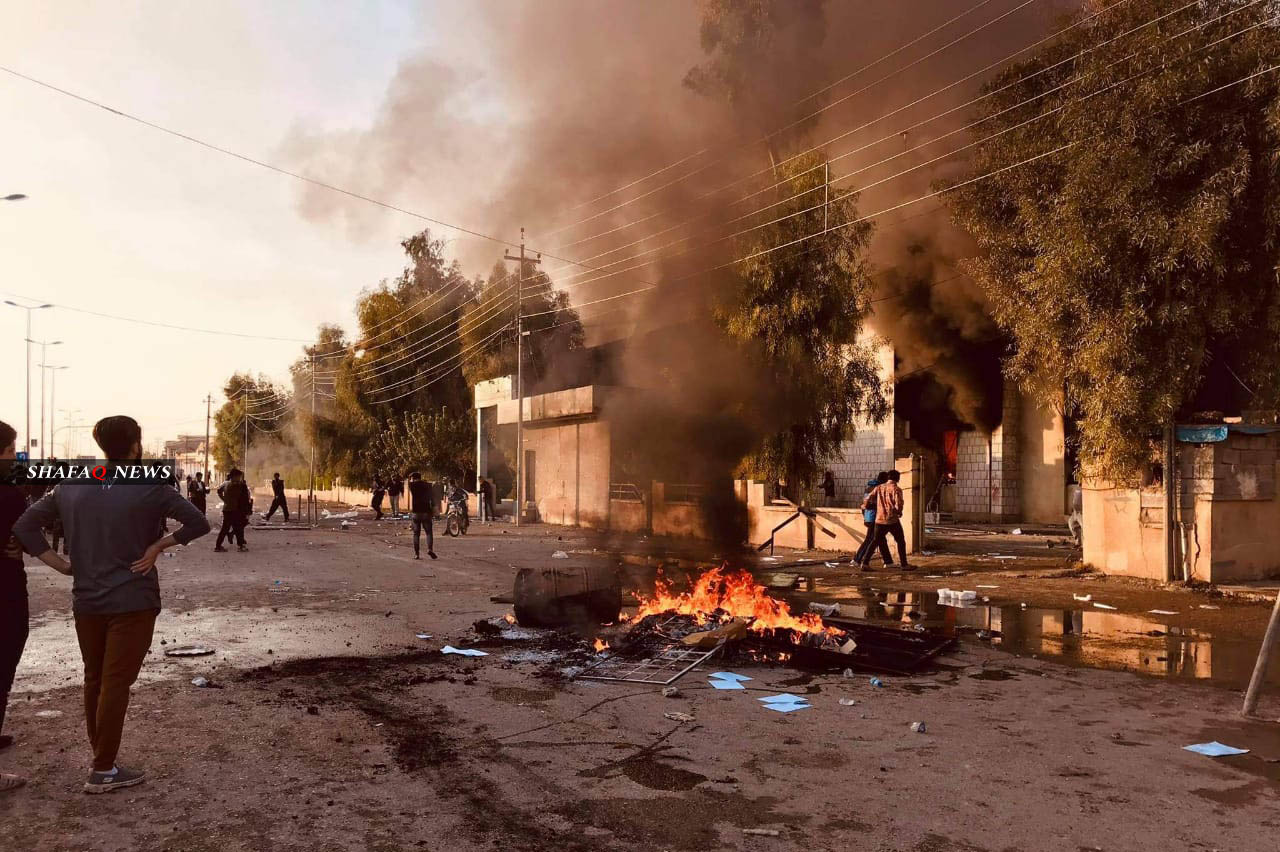 خۆپیشاندانەکان ئەرا لاوردن حکومەت خۆجێی و سزادان بکوشەیل ناڕەزایل لە دیوانیە نووەو بوون