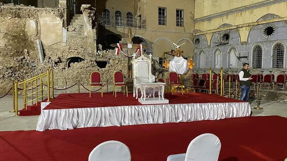 Mosul to receive the Pope with a white chair amid the ruins