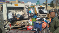 إضراب عمال الخدمات بالسليمانية .. والقمامة تغزو المدينة (صور)