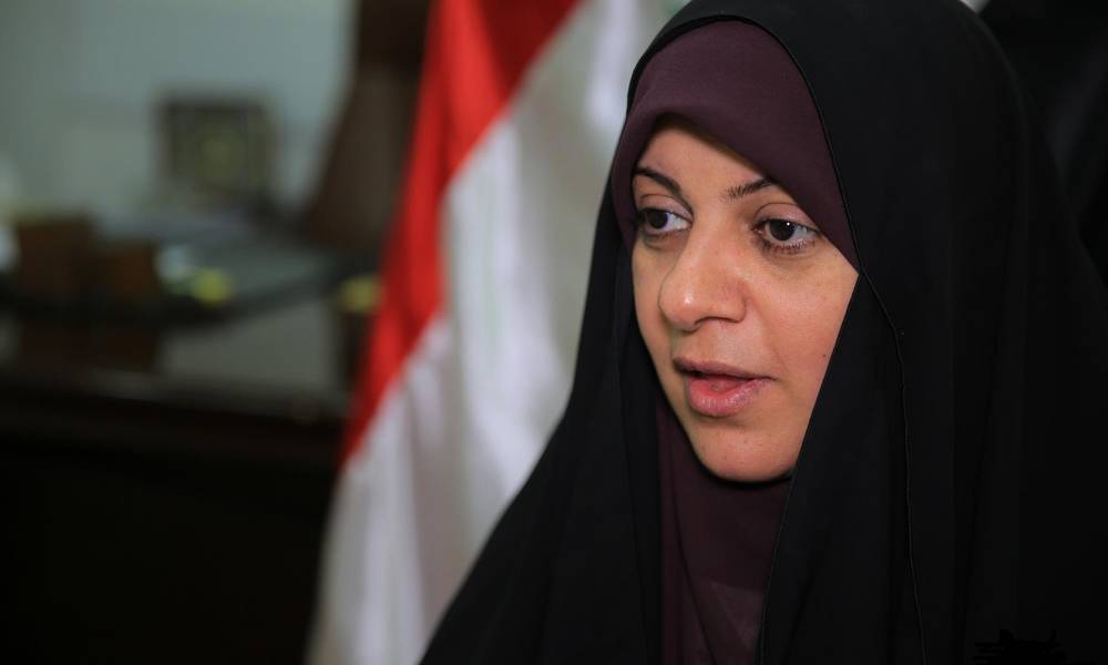 برلمانية عراقية تعلن إصابتها بفيروس كورونا