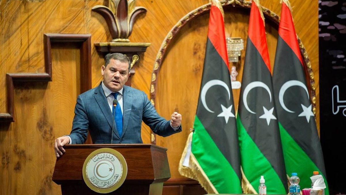 الحكومة الليبية تؤدي اليمين الدستوري أمام البرلمان