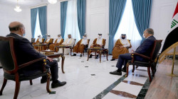 امير قطر وولي عهد ابو ظبي يهاتفان الكاظمي 