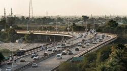 بغداد.. انقاذ مواطن حاول الانتحار من أعلى جسر الجادرية
