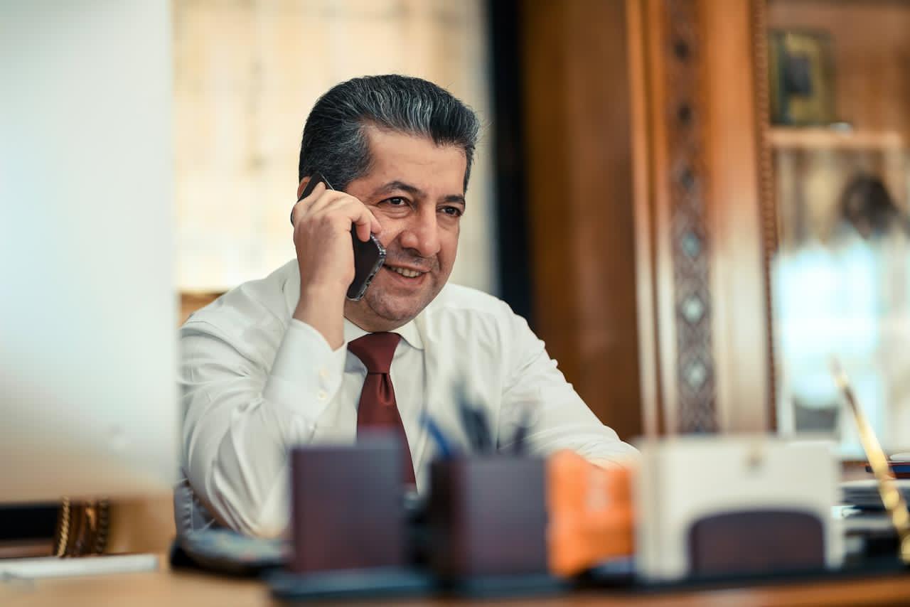مسرور بارزاني يهاتف 4 زعماء سياسيين ببغداد ويأمل حل المشاكل العالقة