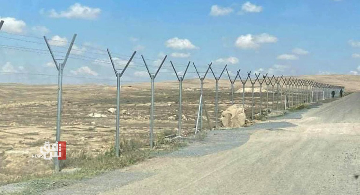 Iraq to extend a fence on land borders with Syria