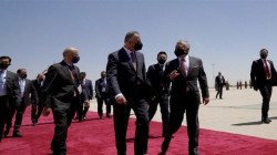 الكاظمي يهاتف الملك عبدالله ويعلن دعماً لـ"بسط هيبة الدولة والقانون في الأردن"