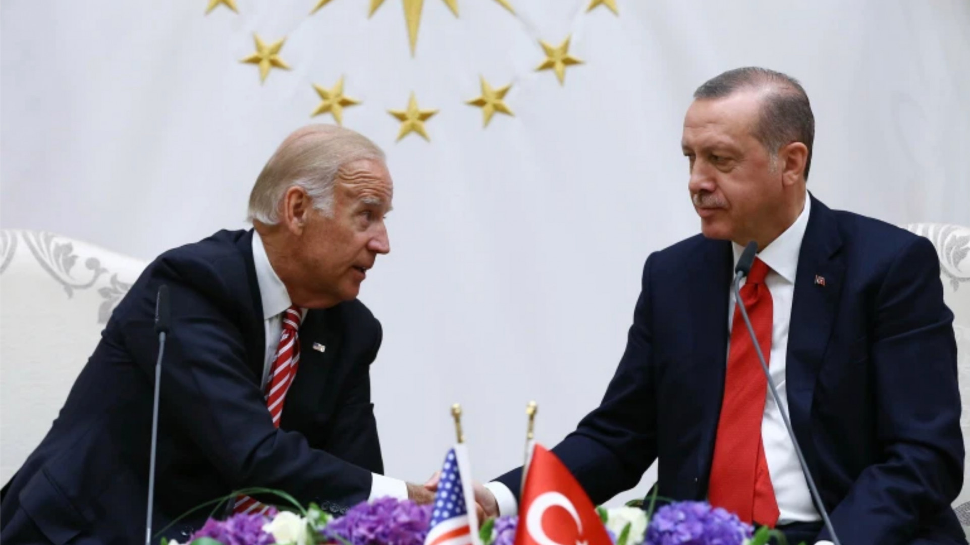 The US sanctions top Turkish officials for having ties with Russia 