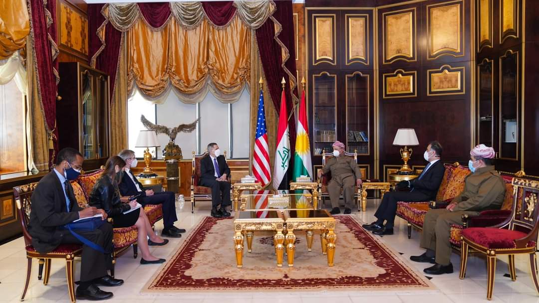 The Kurdish leader Masoud Barzani meets with the US ambassador to Iraq