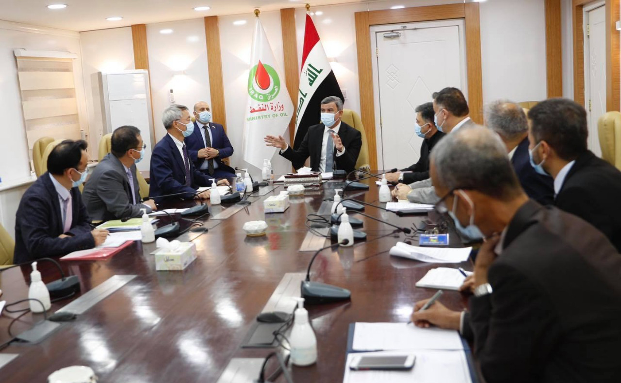 Iraq seeks to invest in venting natural gas in Helfaya oilfield 