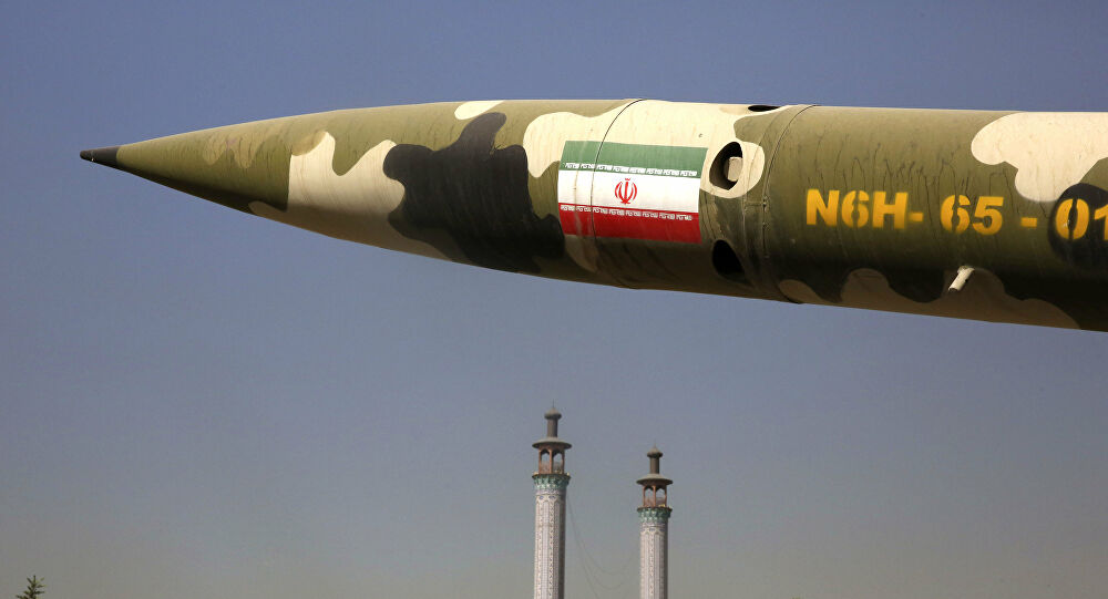 فيديو.. إيران تناور بصواريخ باليستية وكروز