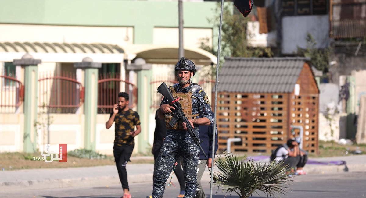 Security forces use live belts to disperse demonstrators in Baghdad 