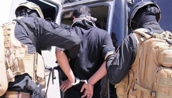 ناقل سلاح ومتفجرات داعش "ابو اسلام" بقبضة الاستخبارات العراقية
