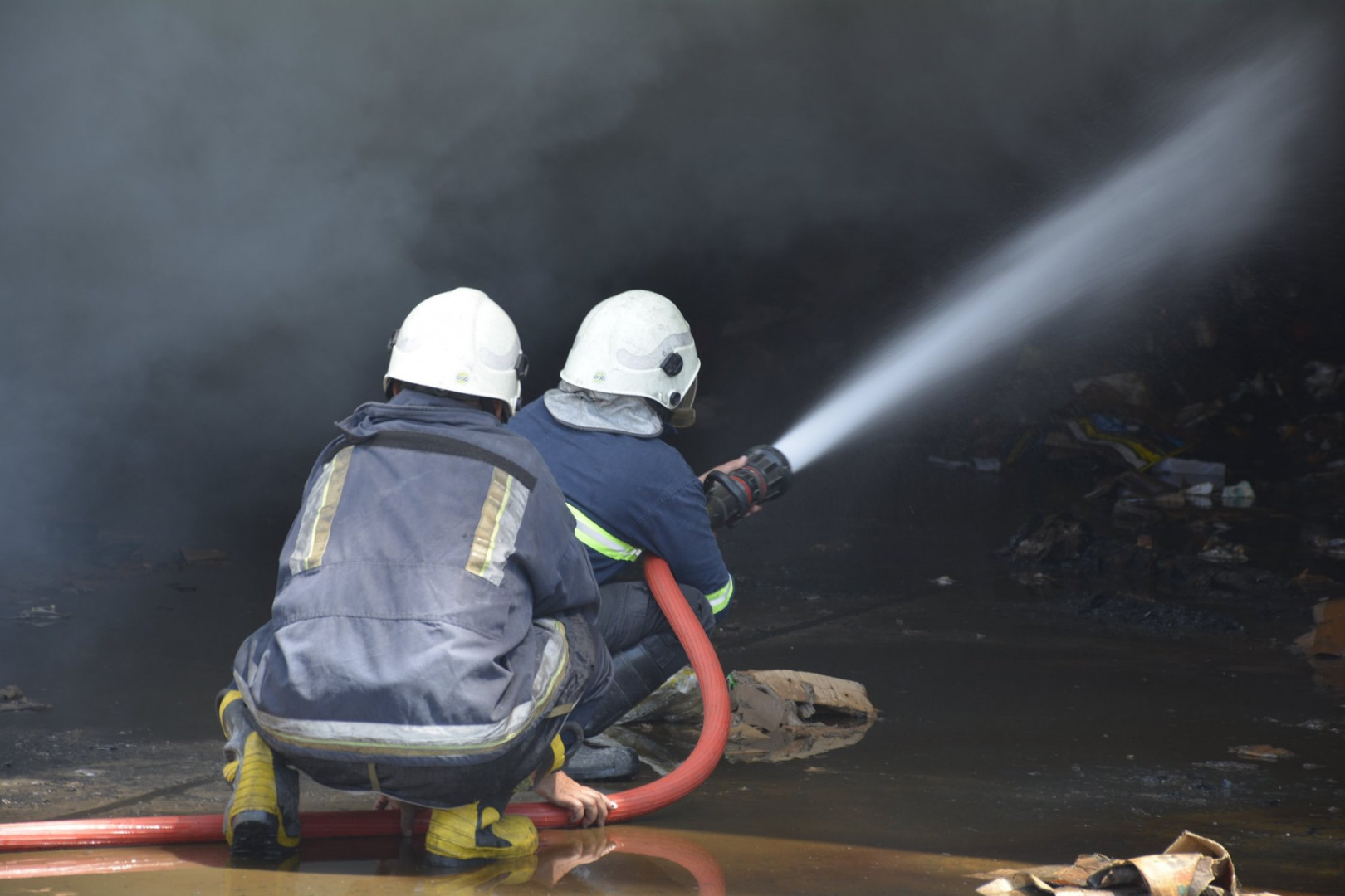 اندلاع حريق داخل مستشفى البصرة العام
