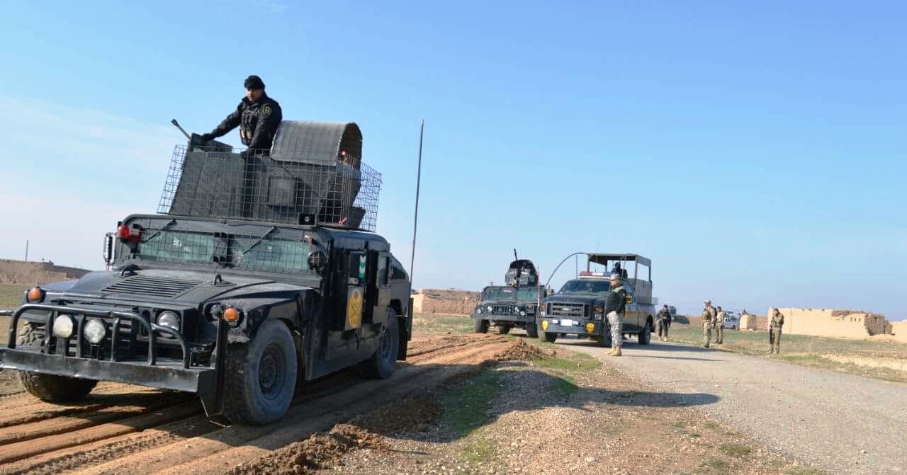 الجيش العراقي يقتل خمسة انتحاريين لداعش في نينوى .. صور