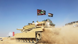 تحسبا لهجوم أميركي.. "علم العراق" غطاء لفصائل مسلحة منتشرة على الحدود السورية