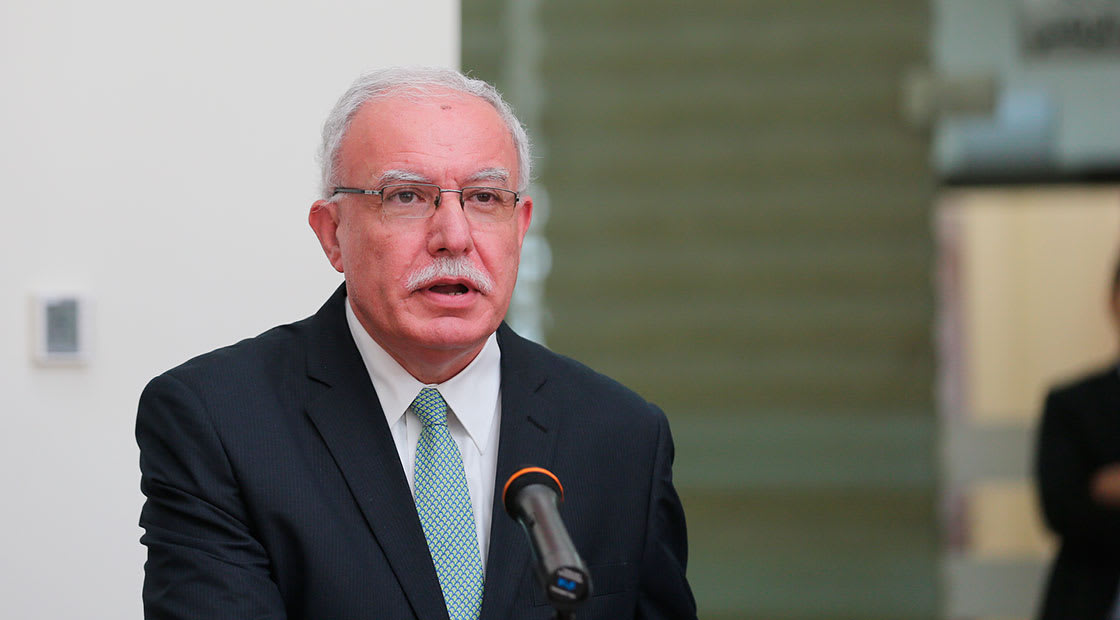 وزير الخارجية الفلسطيني يزور العراق حاملا رسالة لصالح والكاظمي