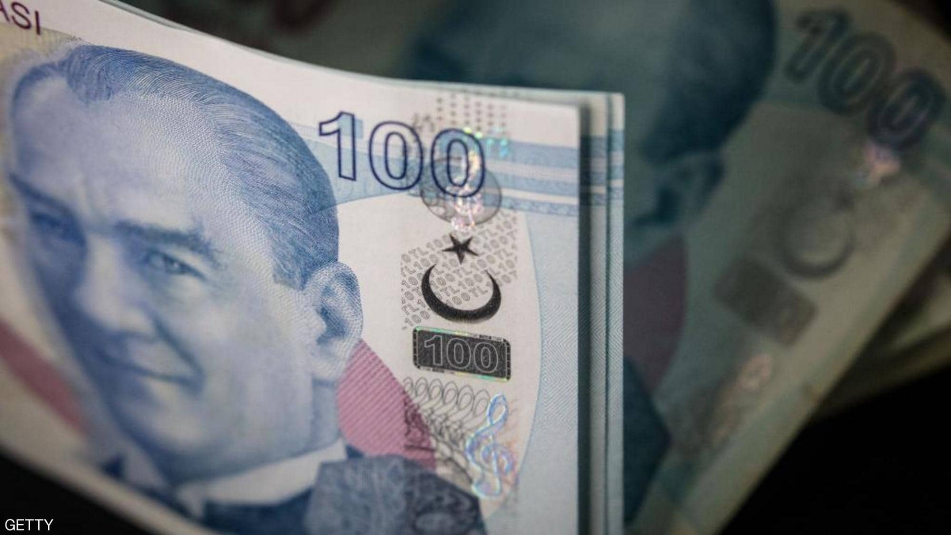 Turkish lira falls to new low, central bank intervenes