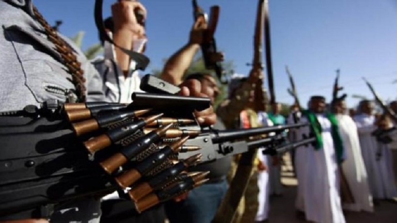 Armed tribal parade in Dhi Qar