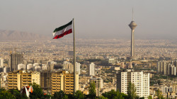 طهران تستدعي السفير البريطاني على خلفية مضايقة ناخبين إيرانيين في لندن