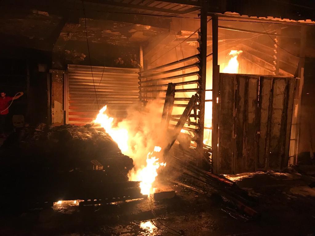 Fire breaks out in 17 shops in Baghdad