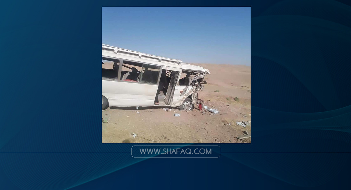 مصرع وإصابة 15 شخصا بإنقلاب حافلة لنقل الركاب شمال شرق بعقوبة