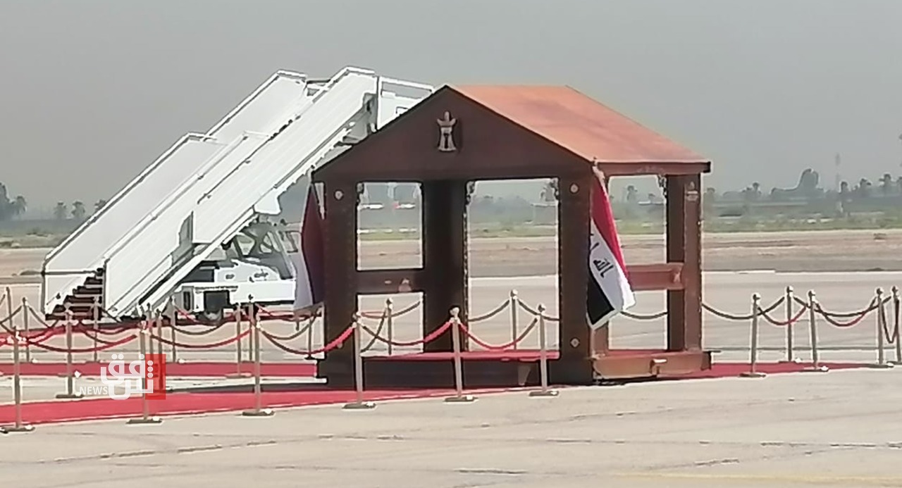 President Salih receives the Jordanian Monarch in Baghdads International Airport 