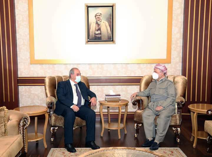 Masoud  Barzani discusses challenges facing the elections with Ayad Allawi