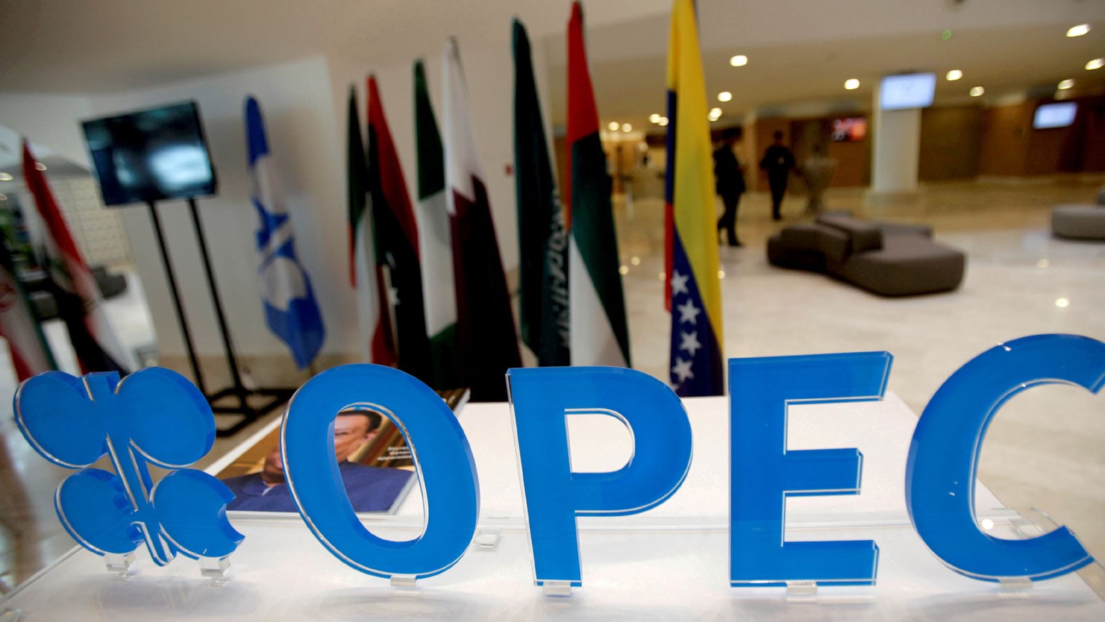OPEC - Iraqi oil exports will rise to 4.281 million barrels per day next month