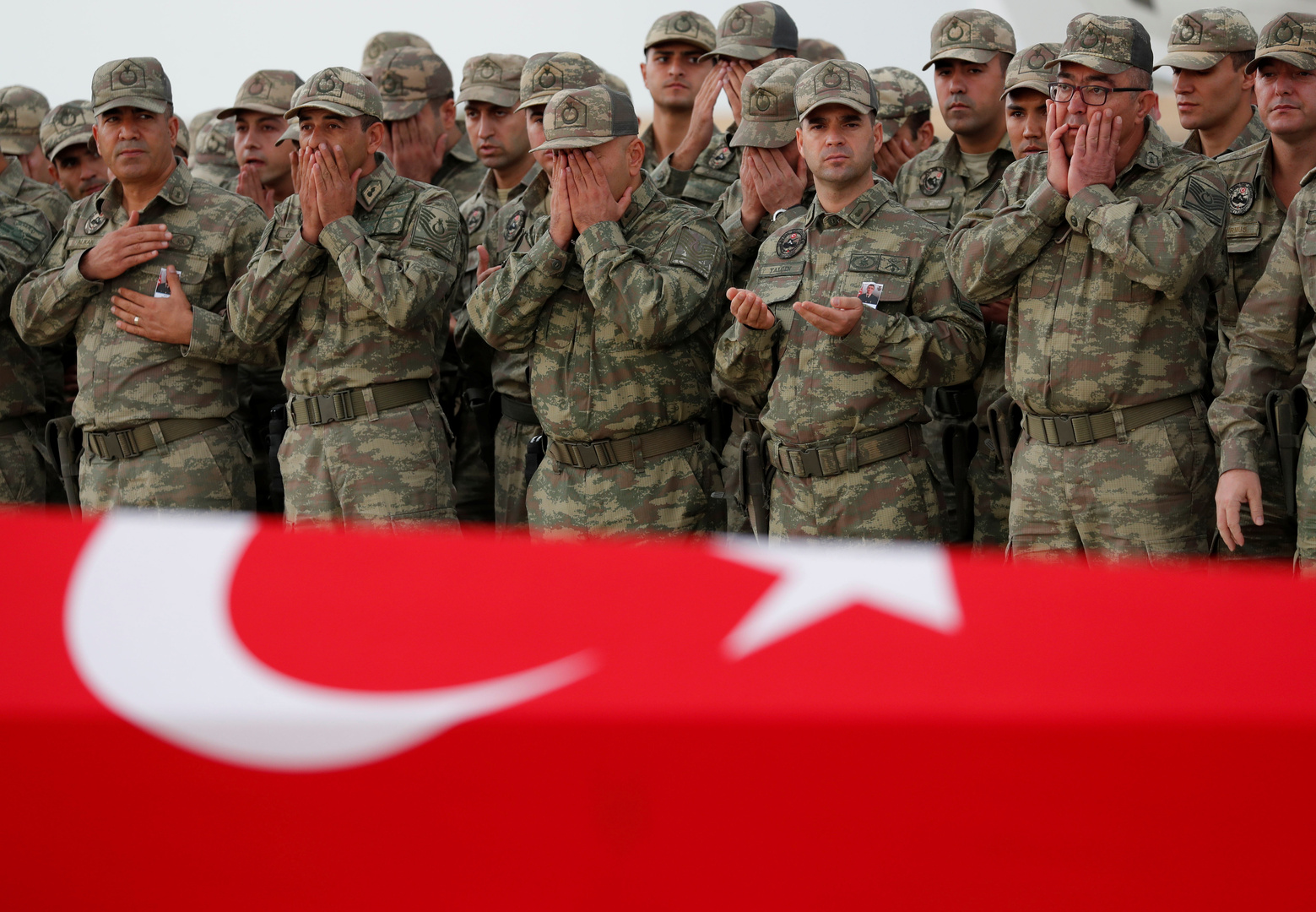 مقتل جندي تركي بنيران أطلقت من سوريا