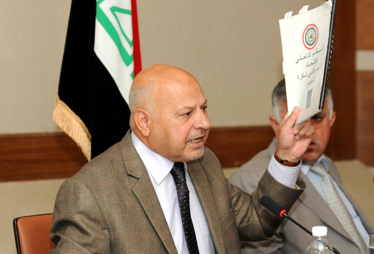 خبير كروي: أعظم مدرب بالعالم لن يفعل شيئاً للمنتخب العراقي
