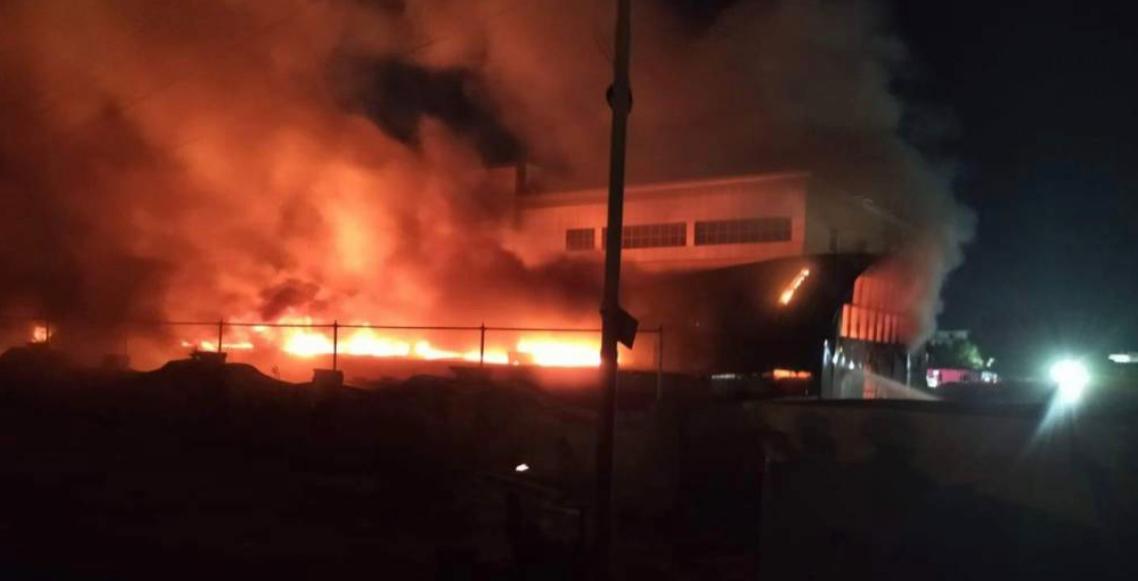 Exploding oxygen tanks sparks deadly fire at Covid-19 center in Dhi Qar