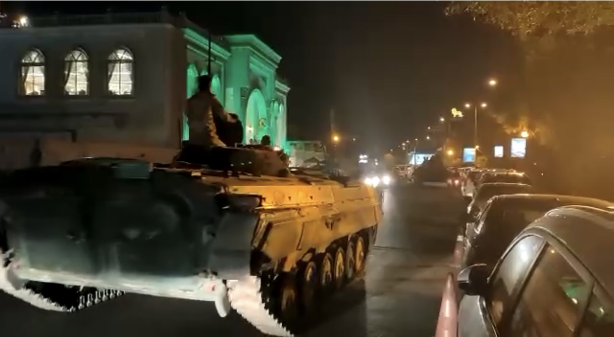 فيديو.. الجيش ينشر المدرعات وسط بغداد