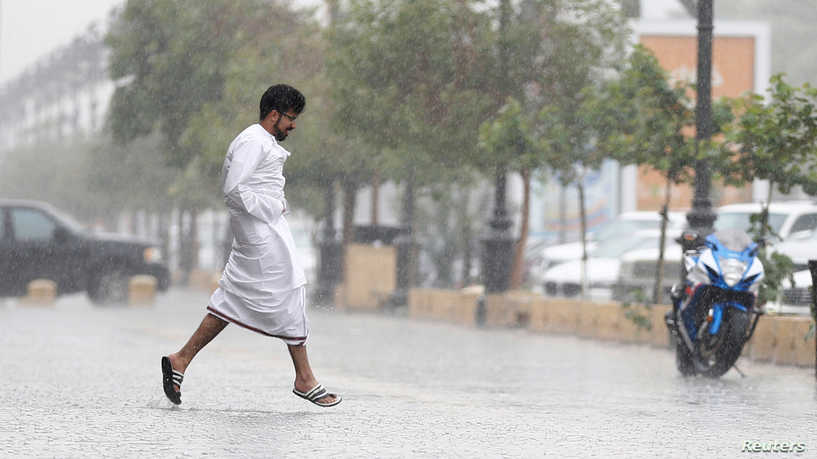 السعودية.. أمطار غير مسبوقة ودراسة لمعرفة الأسباب