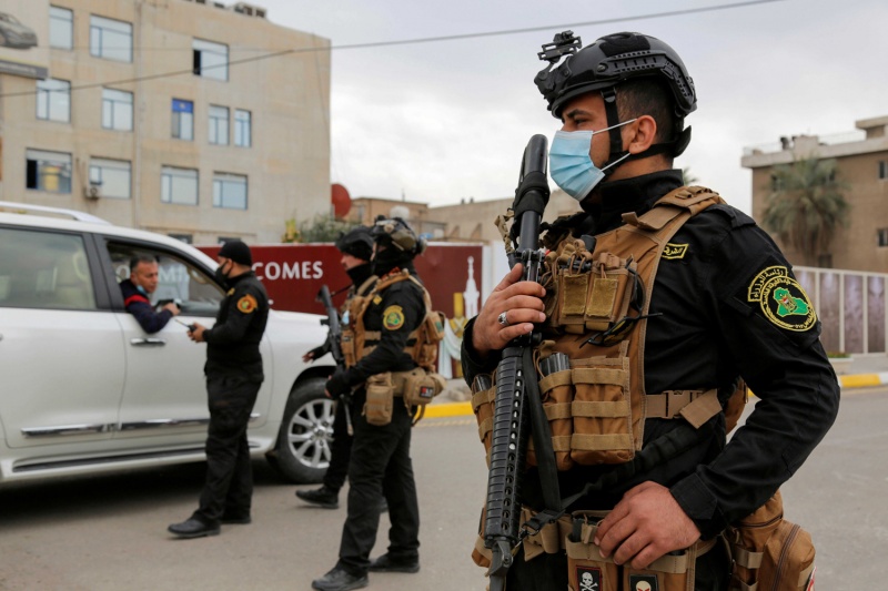 Two civilians injure in Baghdad