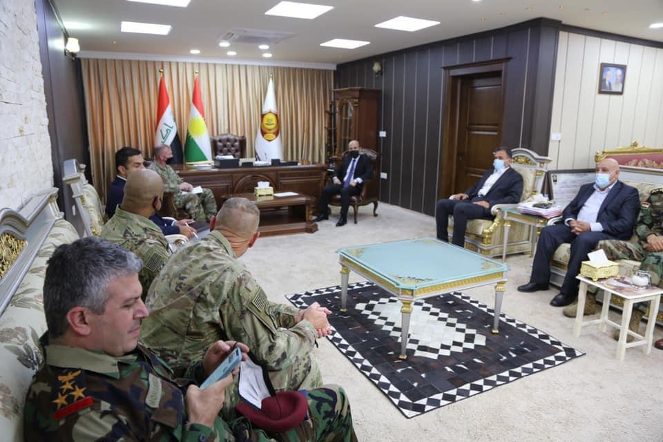 Kurdistan regions Minister of Peshmerga meets a Global Coalition delegation