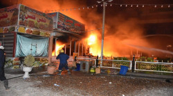  اندلاع حريق كبير في محال تجارية جنوب بغداد.. صور 