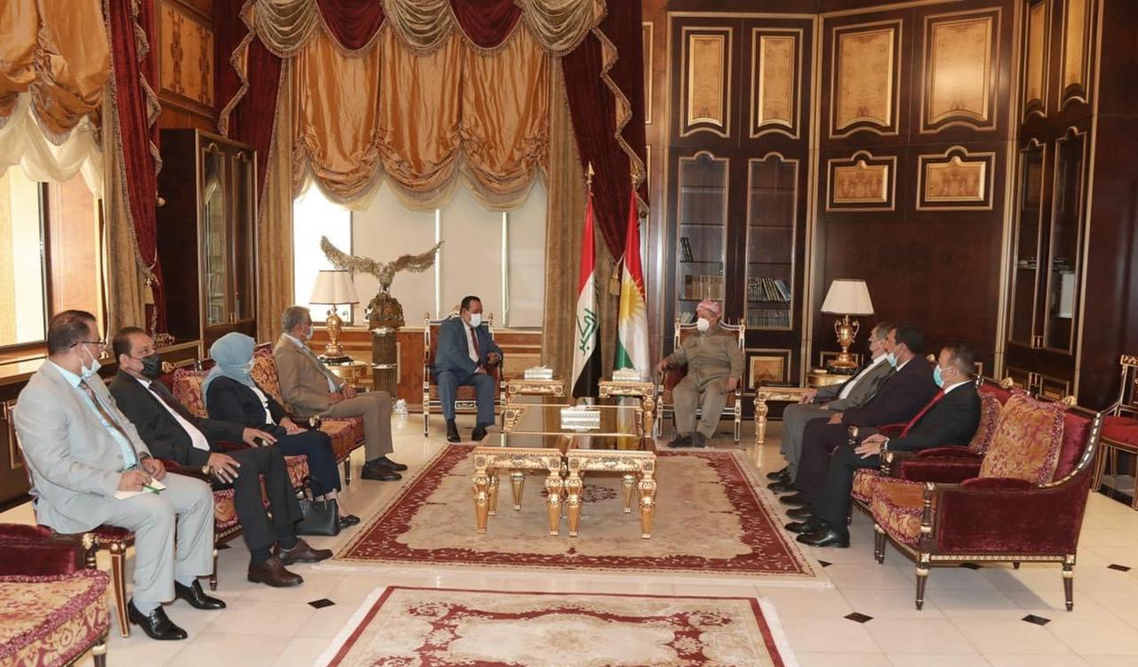بارزاني يبحث مع وفد "الامة العراقية" مواجهة التحديات امام الانتخابات والعملية السياسية 