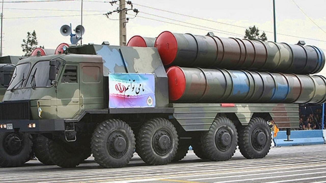 إيران تنقل منظومة الدفاع الجوي الصاروخية جنوباً تحسباً لأي هجمات