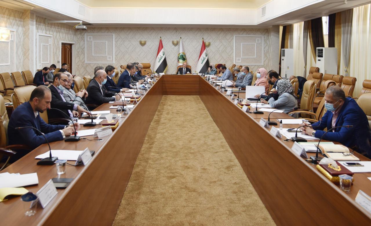 العراق يناقش خطوات تعديل قانون شركة النفط الوطنية وآليات تطويرها