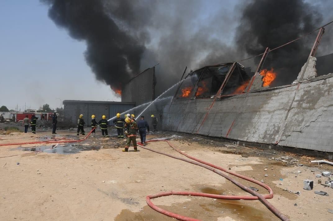 حريق يجهز على مخزن للعب الأطفال في كربلاء 