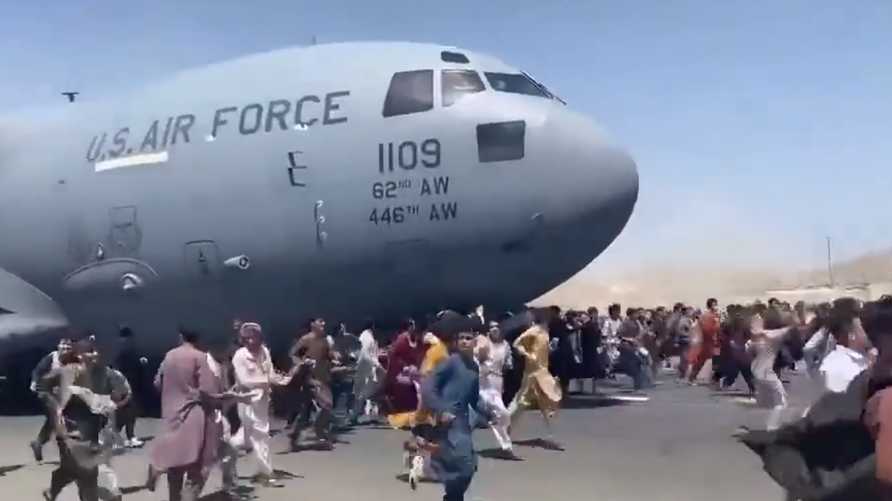  العثور على "بقايا بشرية" بعجلة الطائرة العسكرية القادمة من كابل 