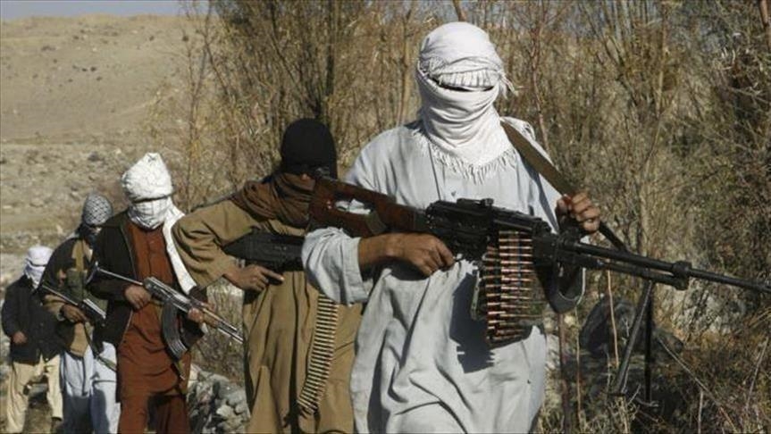 أفغانستان.. الحكومة المنهارة تعلن طرد "طالبان" من 3 مناطق