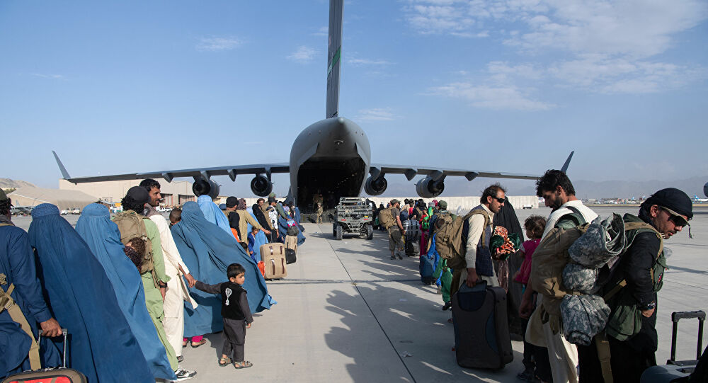 أمريكا تحذر من "تهديد محدد وموثوق" قرب مطار كابل