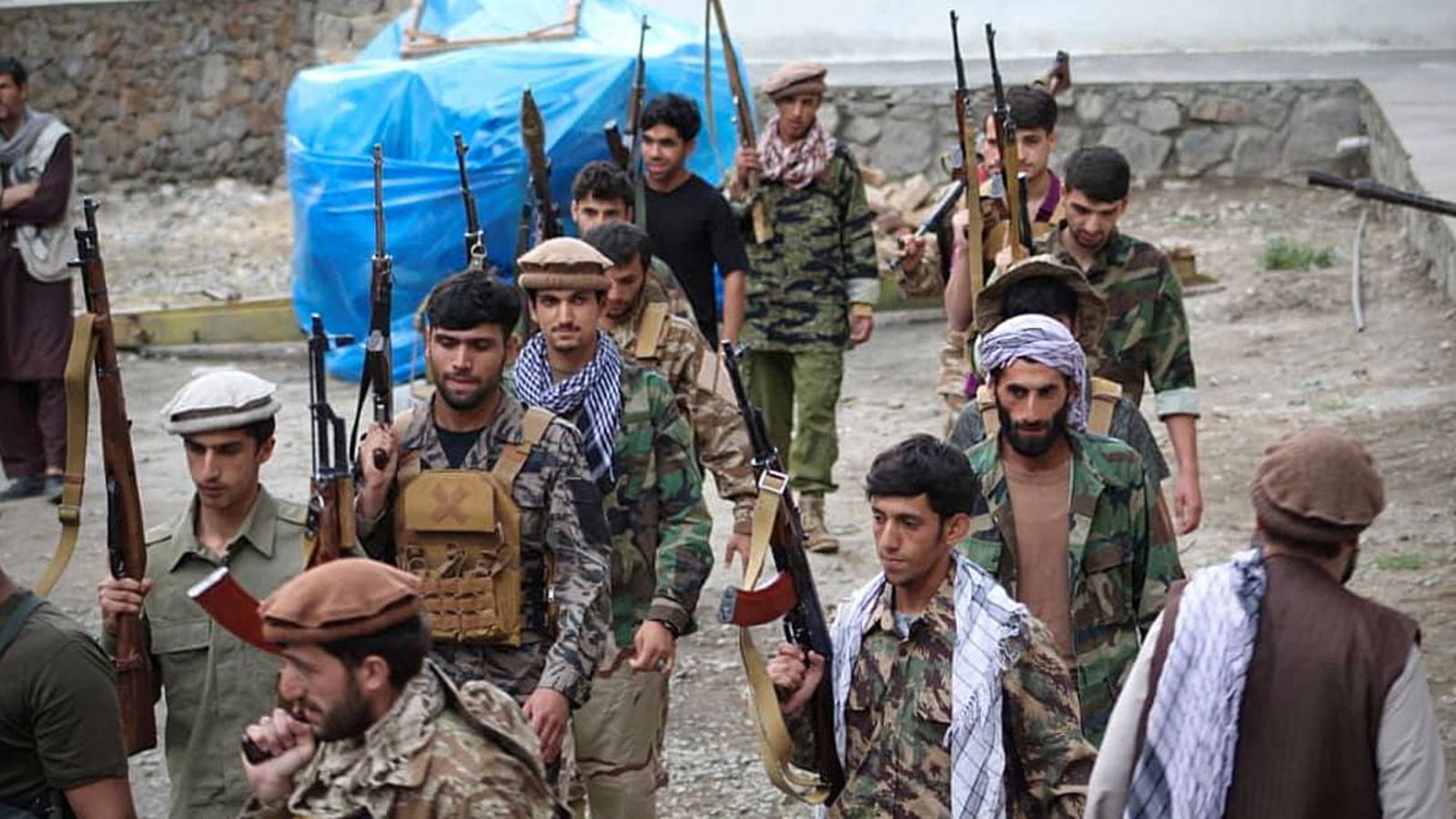 قوات معارضة لطالبان تصد هجوماً في أفغانستان