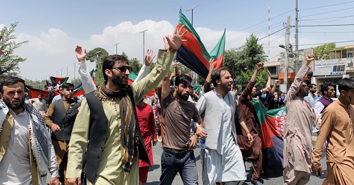 طالبان تقمع تظاهرات في كابول بقطع الإنترنت عنها