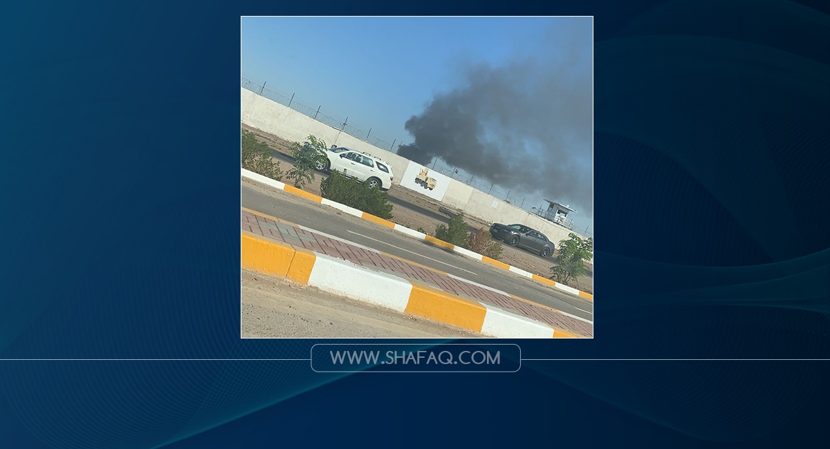 اندلاع حريق كبير داخل معمل للمياه المعدنية قرب مطار بغداد الدولي .. صور