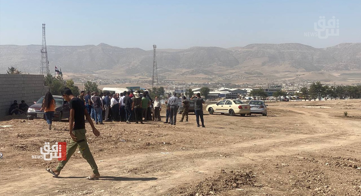 Demonstrators protest the lack of services in a village in al-Sulaymaniyah 